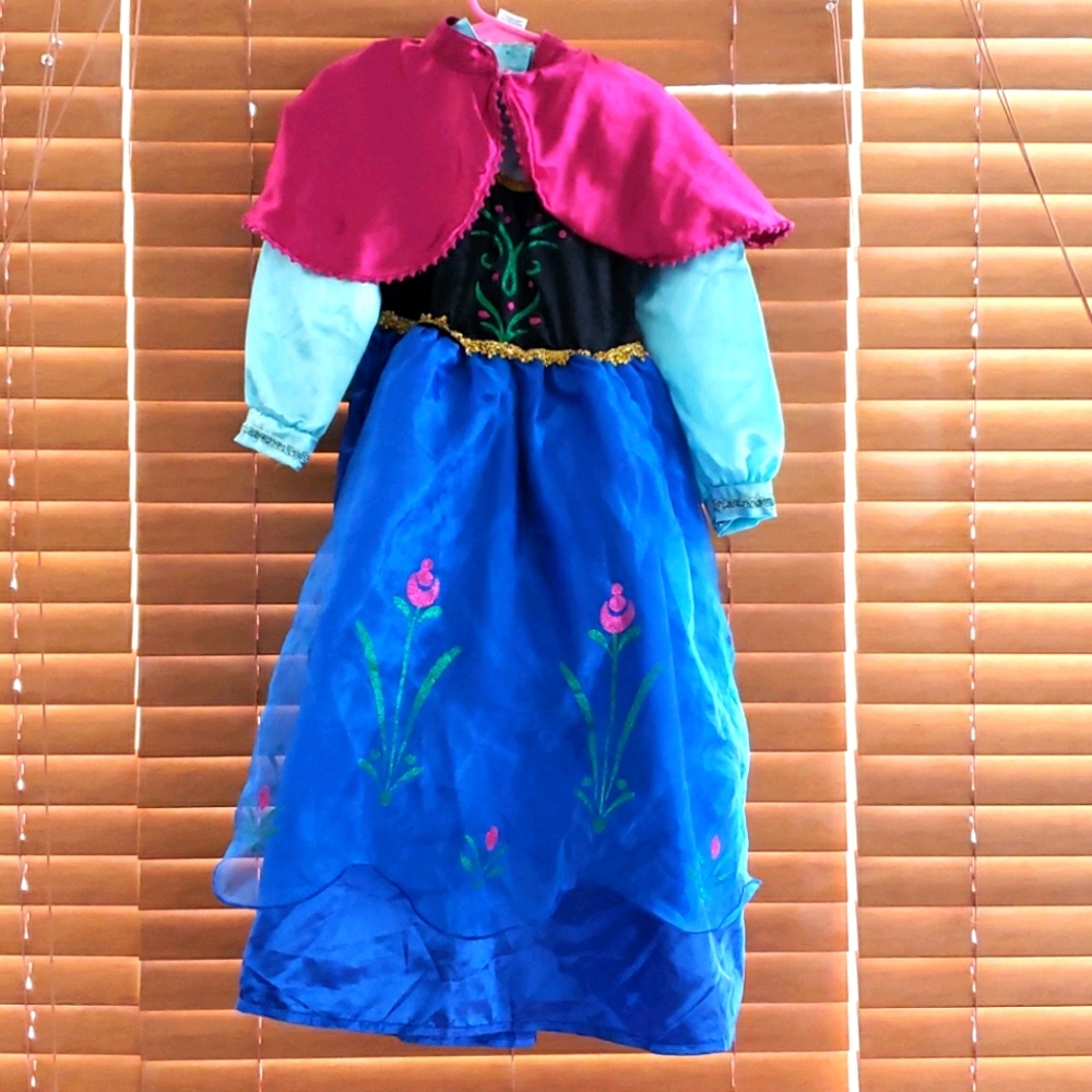 Disney princess Anna dress with cape